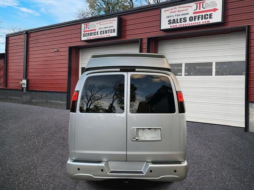 2021 Chevrolet Express 2500 LS