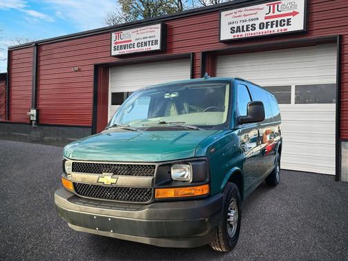 2017 Chevrolet Express 3500 Work Van