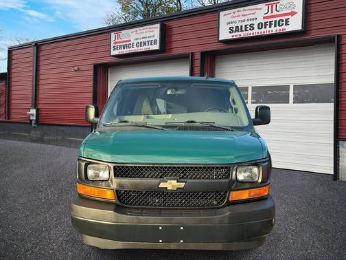 2017 Chevrolet Express 3500 Work Van