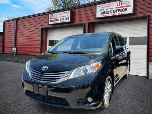 Midnight Black Metallic 2016 Toyota Sienna XLE