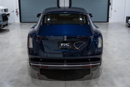 2024 Rolls-Royce Spectre Base