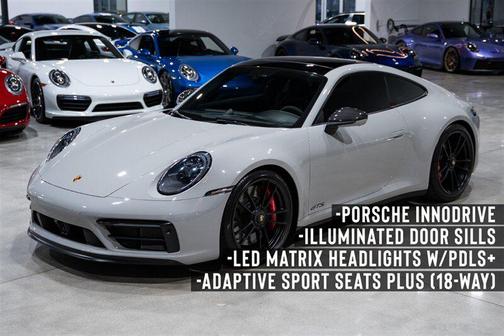 2022 Porsche 911 Carrera 4 GTS