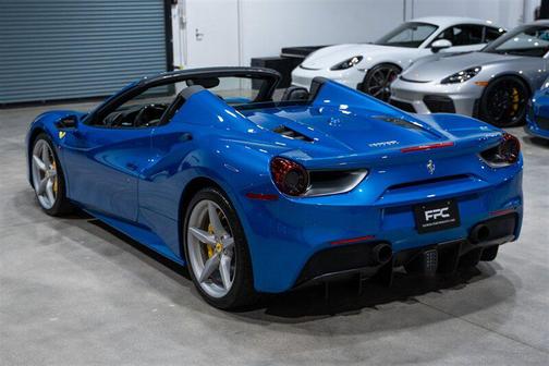 2018 Ferrari 488 Spider Base