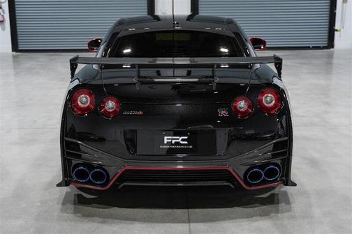 2016 Nissan GT-R NISMO