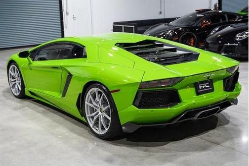 2016 Lamborghini Aventador LP700-4