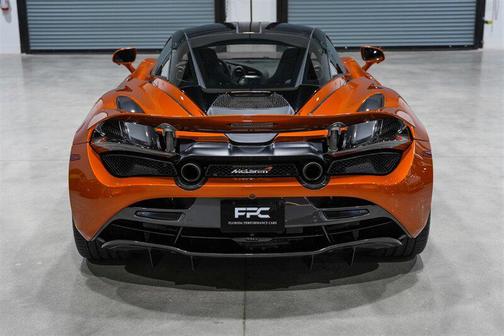 2018 McLaren 720S Base