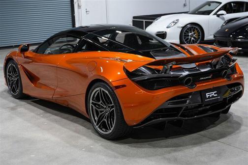 2018 McLaren 720S Base