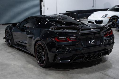 Carbon Flash Metallic 2023 Chevrolet Corvette Z06