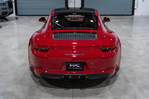 2019 Porsche 911 Carrera 4S