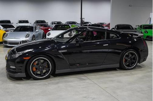 2013 Nissan GT-R Black Edition