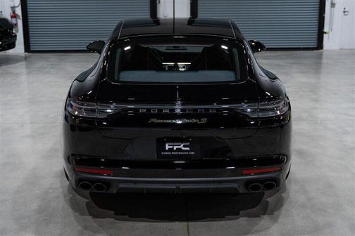 2021 Porsche Panamera Turbo S