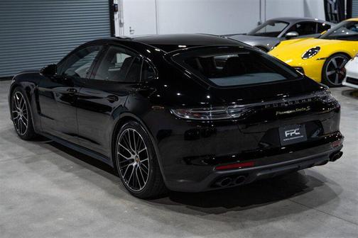 2021 Porsche Panamera Turbo S