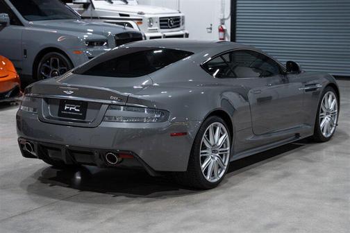 2010 Aston Martin DBS 