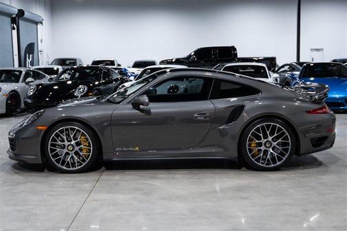 2016 Porsche 911 Turbo S