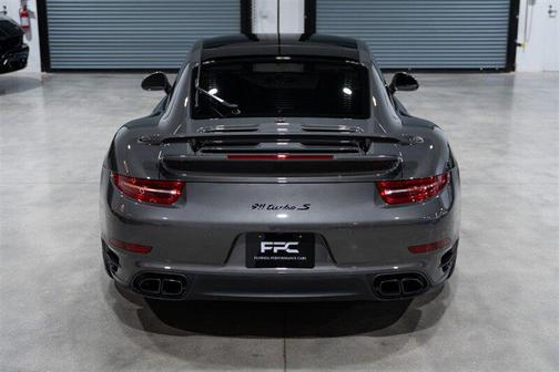 2016 Porsche 911 Turbo S