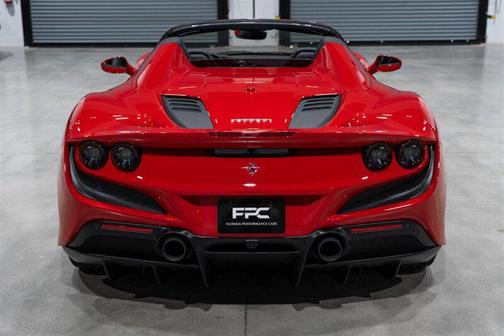 Rosso Corsa 2021 Ferrari F8 Spider