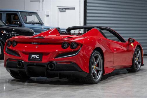 Rosso Corsa 2021 Ferrari F8 Spider