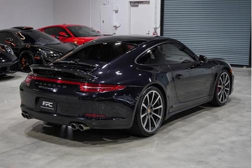 2014 Porsche 911 Carrera 4S
