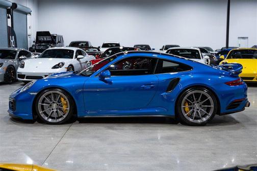 2017 Porsche 911 Turbo S