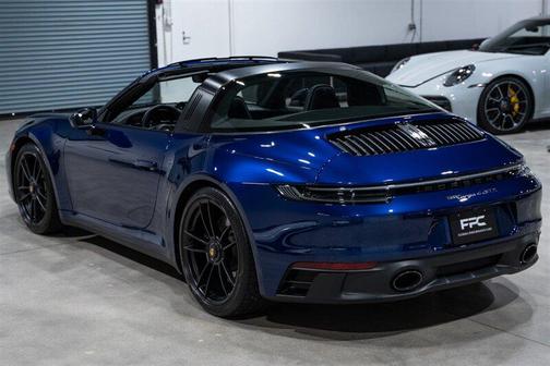 Gentian Blue Metallic 2022 Porsche 911 Targa 4 GTS