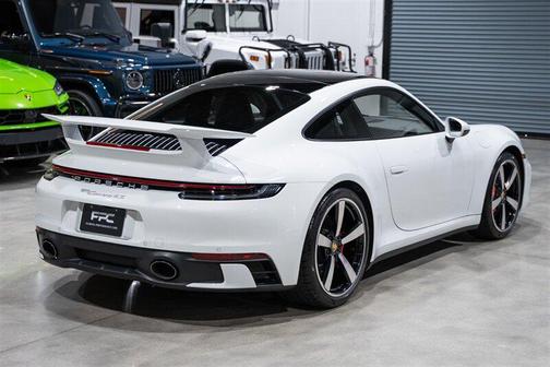 2020 Porsche 911 Carrera 4S