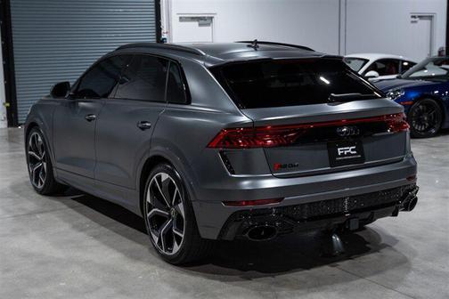 Daytona Gray Pearl Effect 2022 Audi RS Q8 4.0T