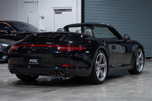 2013 Porsche 911 Carrera 4S Cabriolet