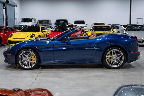 2016 Ferrari California T