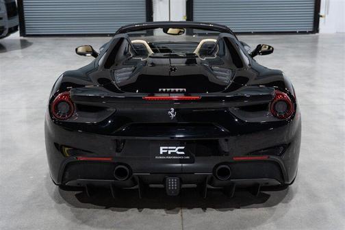 2018 Ferrari 488 Spider Base