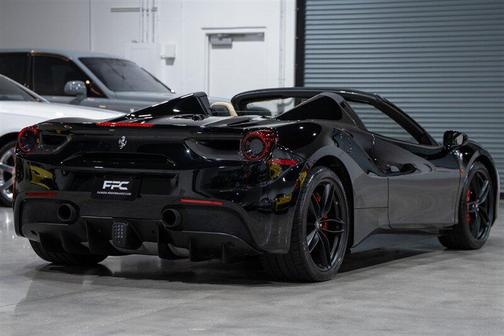 2018 Ferrari 488 Spider Base