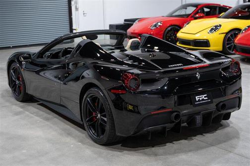 2018 Ferrari 488 Spider Base