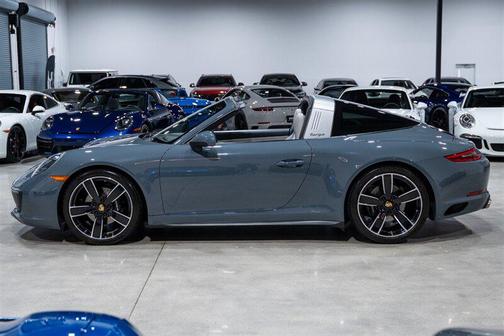 Graphite Blue Metallic 2017 Porsche 911 Targa 4