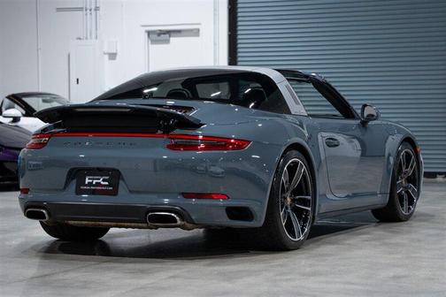 Graphite Blue Metallic 2017 Porsche 911 Targa 4