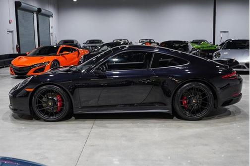 2017 Porsche 911 Carrera GTS