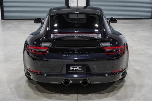 2017 Porsche 911 Carrera GTS
