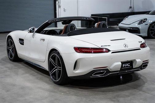 designo Diamond White Metallic 2018 Mercedes-Benz AMG GT C