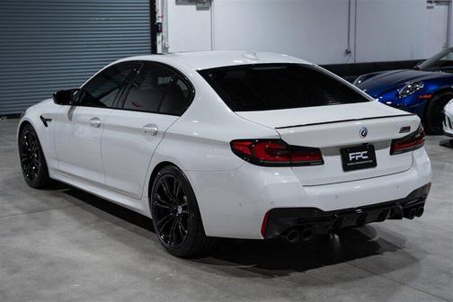 Alpine White 2023 BMW M5 Base