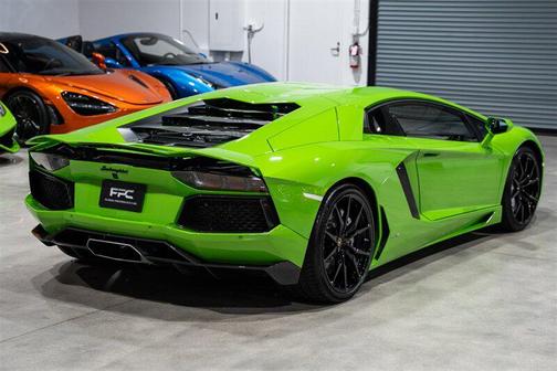 2016 Lamborghini Aventador LP700-4