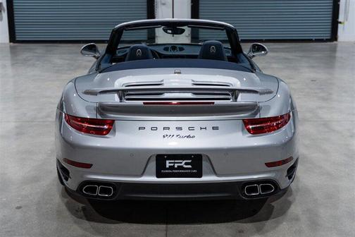GT Silver Metallic 2015 Porsche 911 Turbo