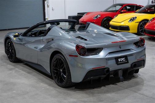 2017 Ferrari 488 Spider Base