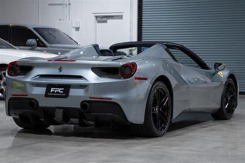 2017 Ferrari 488 Spider Base