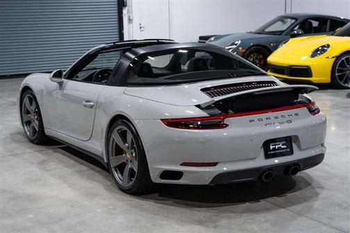 2019 Porsche 911 Targa 4S