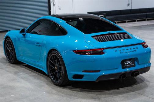 2018 Porsche 911 Carrera GTS