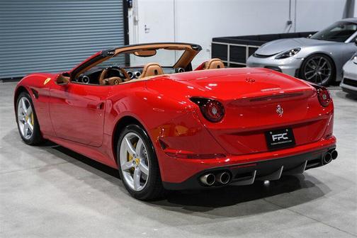 2015 Ferrari California T