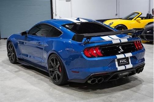 2020 Ford Shelby GT500 Base