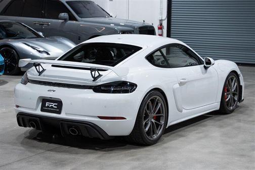 2021 Porsche 718 Cayman GT4