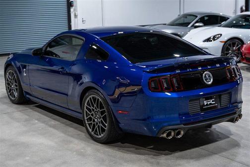 2013 Ford Shelby GT500 Base