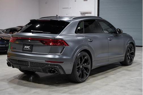 2023 Audi RS Q8 4.0T