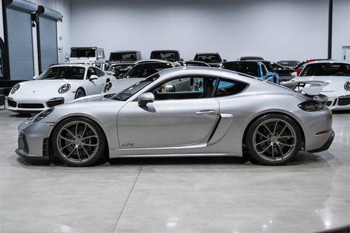 2020 Porsche 718 Cayman GT4