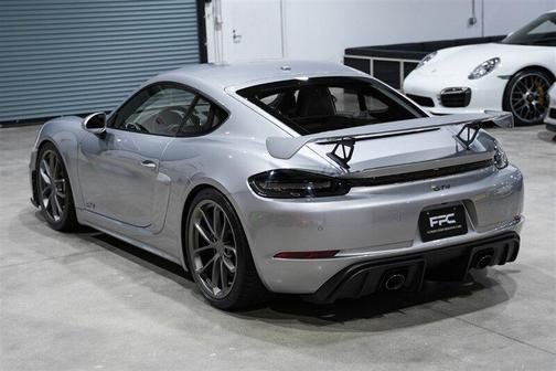 2020 Porsche 718 Cayman GT4
